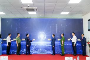 Agribank triển khai mô hình Kiosk thông minh tại Quảng Ninh