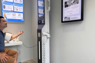 Đưa y tế số vào khu dân cư