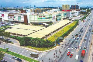 Hành trình “vượt cạn” đến thủ phủ công nghiệp