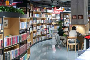 Tìm lại bạn đọc nhờ công cụ số