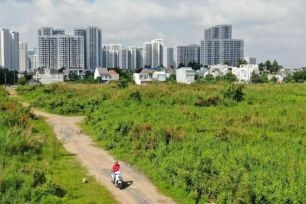 Khơi thông nguồn lực đất đai, thúc đẩy tăng trưởng bền vững