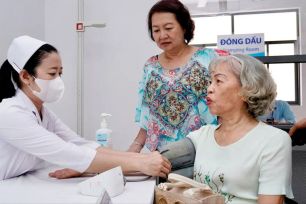 Khám sức khỏe miễn phí cho học sinh, sinh viên ngay đầu năm học 2026 - 2027
