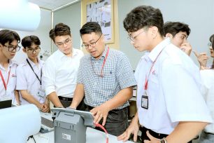 Tuyển sinh đại học năm 2026: Nhóm ngành công nghệ chiến lược hút người học