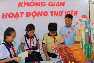 Hàng trăm học sinh, người dân dự Ngày Sách và Văn hóa đọc ở xã Cần Giờ 