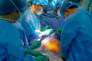 Ghép tim xuyên Việt cứu sống người bệnh trẻ tuổi