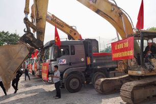 Đa dạng nguồn lực đầu tư, thúc đẩy tăng trưởng