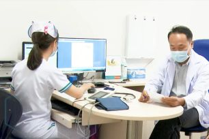 Dự kiến dùng một phần thuế thuốc lá, rượu, bia để hỗ trợ chi trả dịch vụ y tế