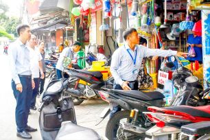 TPHCM lập lại trật tự vỉa hè theo hướng bền vững 