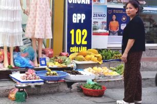 Đưa kinh tế vỉa hè vào khuôn khổ