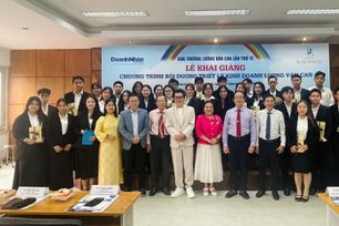 Khai giảng Chương trình Bồi dưỡng triết lý kinh doanh Lương Văn Can 2026