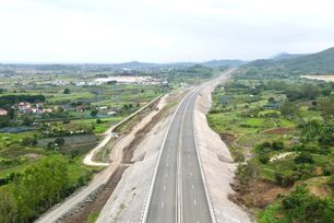 Thông xe toàn tuyến cao tốc Chí Thạnh - Vân Phong từ ngày 18/5
