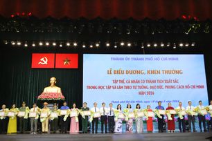 TP.HCM khen thưởng 358 tập thể, cá nhân tiêu biểu học tập và làm theo tư tưởng, đạo đức, phong cách Hồ Chí Minh