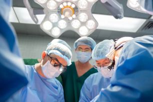 12 cuộc đời được nối dài nhờ nghĩa cử hiến tạng 
