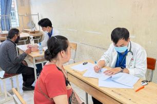 Huy động toàn bộ hệ thống y tế tham gia khám sức khỏe định kỳ cho người dân