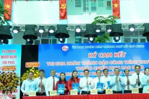 TPHCM phát động đợt thi đua cao điểm, hoàn thành 1.000 phòng học mới