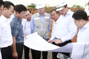Khảo sát, tìm phương án đầu tư hạ tầng đường sắt kết nối sân bay Long Thành
