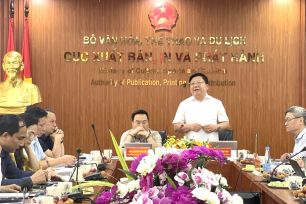 Nhiều doanh nghiệp xuất bản mất đến 30% doanh thu vì sách lậu