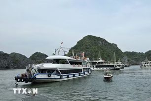 Khám phá hành trình xuyên di sản Hạ Long-Lan Hạ