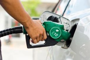 Rà soát, công bố các dòng xe không tương thích với xăng E10