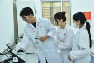 Đại học Quốc gia TPHCM đặt mục tiêu đào tạo sau đại học lên 30% vào năm 2030