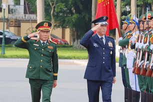 Hợp tác quốc phòng tiếp tục được tăng cường, là trụ cột trong quan hệ Việt Nam - Nhật Bản