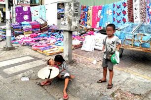TPHCM ra quân xử lý nạn chăn dắt trẻ xin ăn, chèo kéo khách du lịch