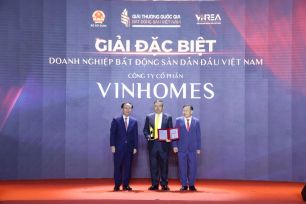 Vinhomes nhận giải đặc biệt Doanh nghiệp bất động sản dẫn đầu Việt Nam