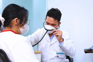 Cảnh báo lạm dụng thuốc bổ não mùa thi